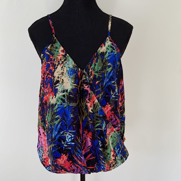 Multi colored  dressy tank top - Picture 2 of 5